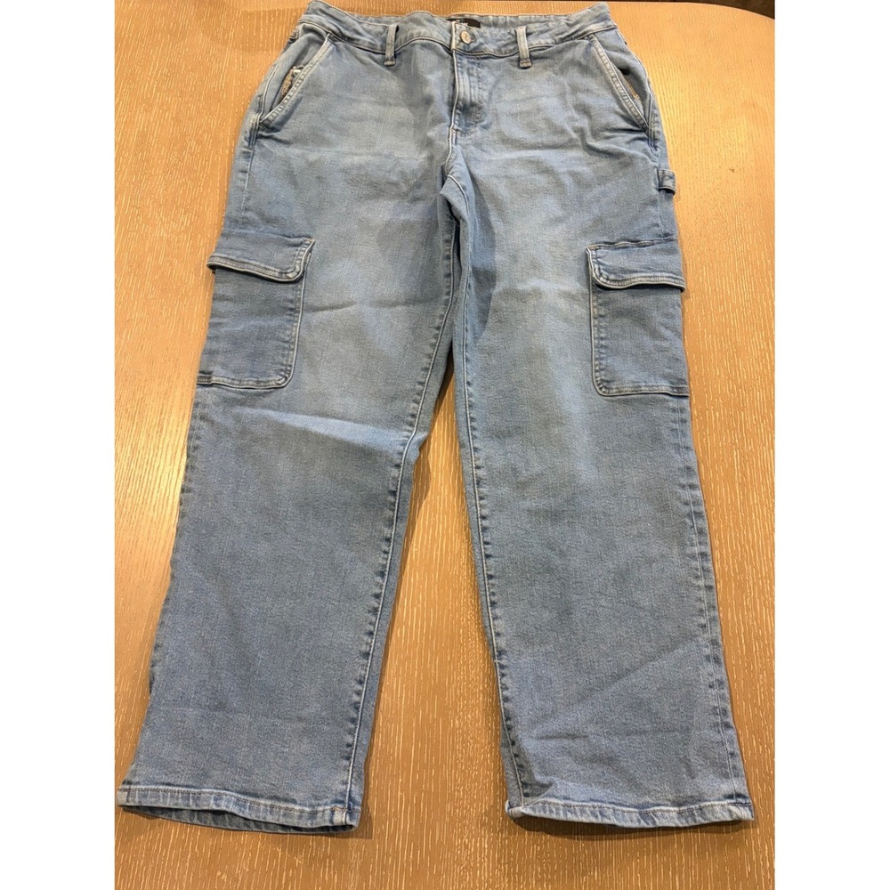 LuLaRoe Women's Size 32 Light Wash Cargo Jeans Utility Carpenter Straight NWOT